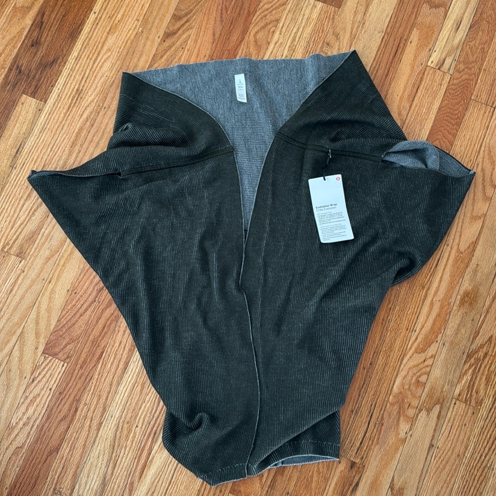 Lululemon Exaltation Wrap *Reversible
